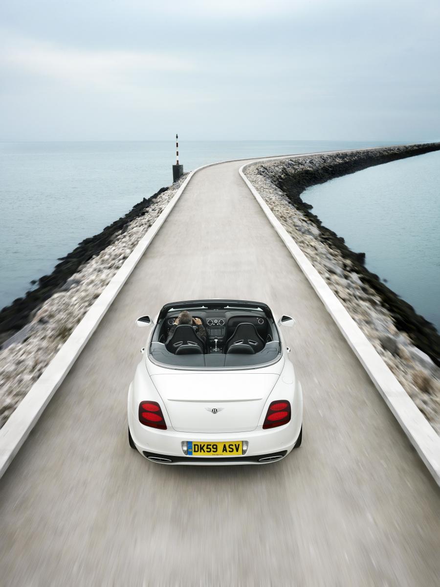  Bentley Continental SuperSports Convertible 2010 года  (фото 89 из 108)